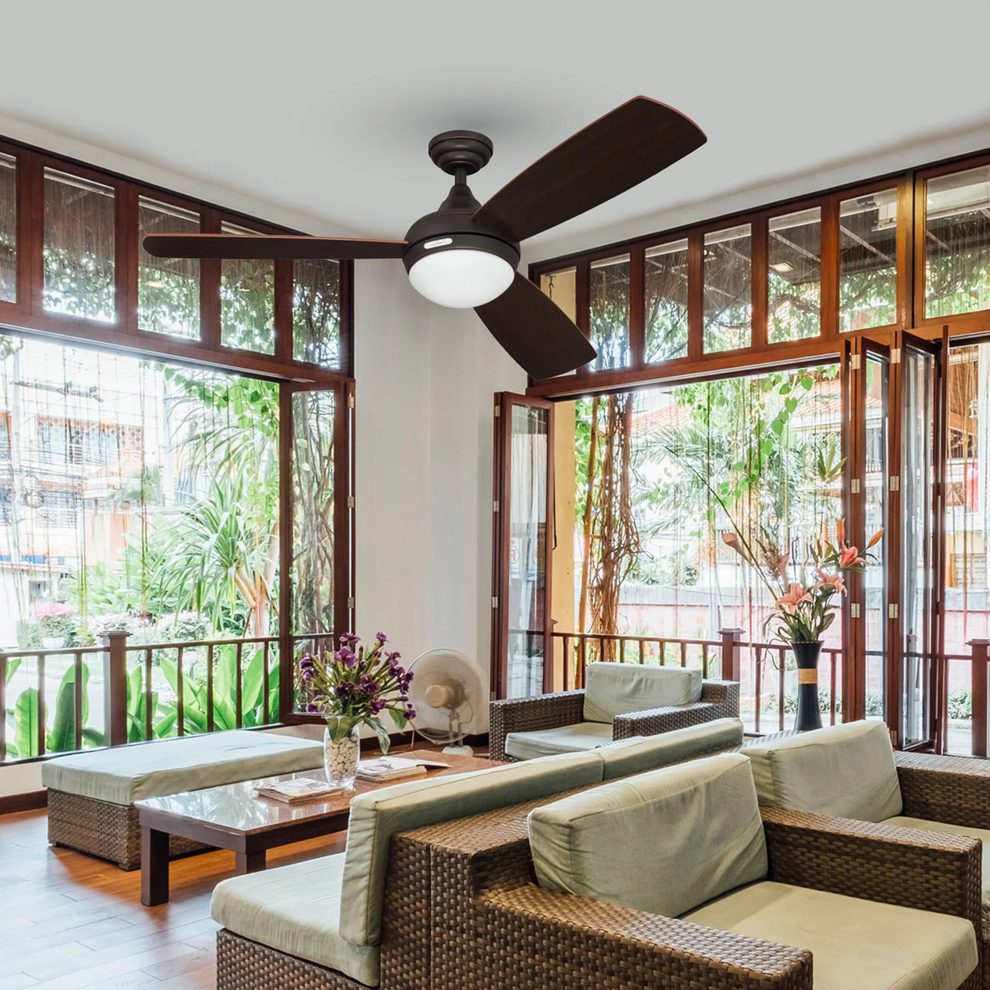 Ventilador de Techo Barlovento 52" Bronce con Luz – Coolfan