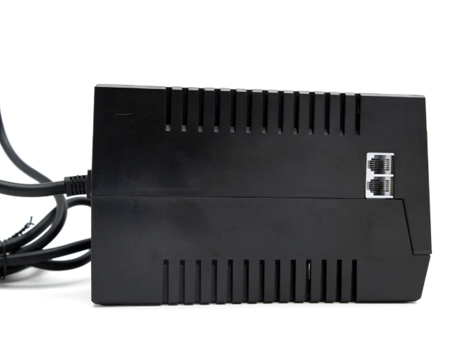 Regulador de Voltaje Mastervolt Guardian Black 700W / 1410 VA - 8 Contactos - MASTERFAN