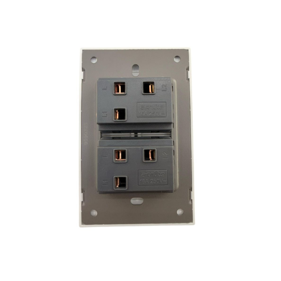 Placa Luxury APL-702 con 2 Interruptores de 3 Vías  Color Blanco Skin Feel  127–250V 15A  Diseño Sofisticado y Funcional – LUXURY ARTLITE