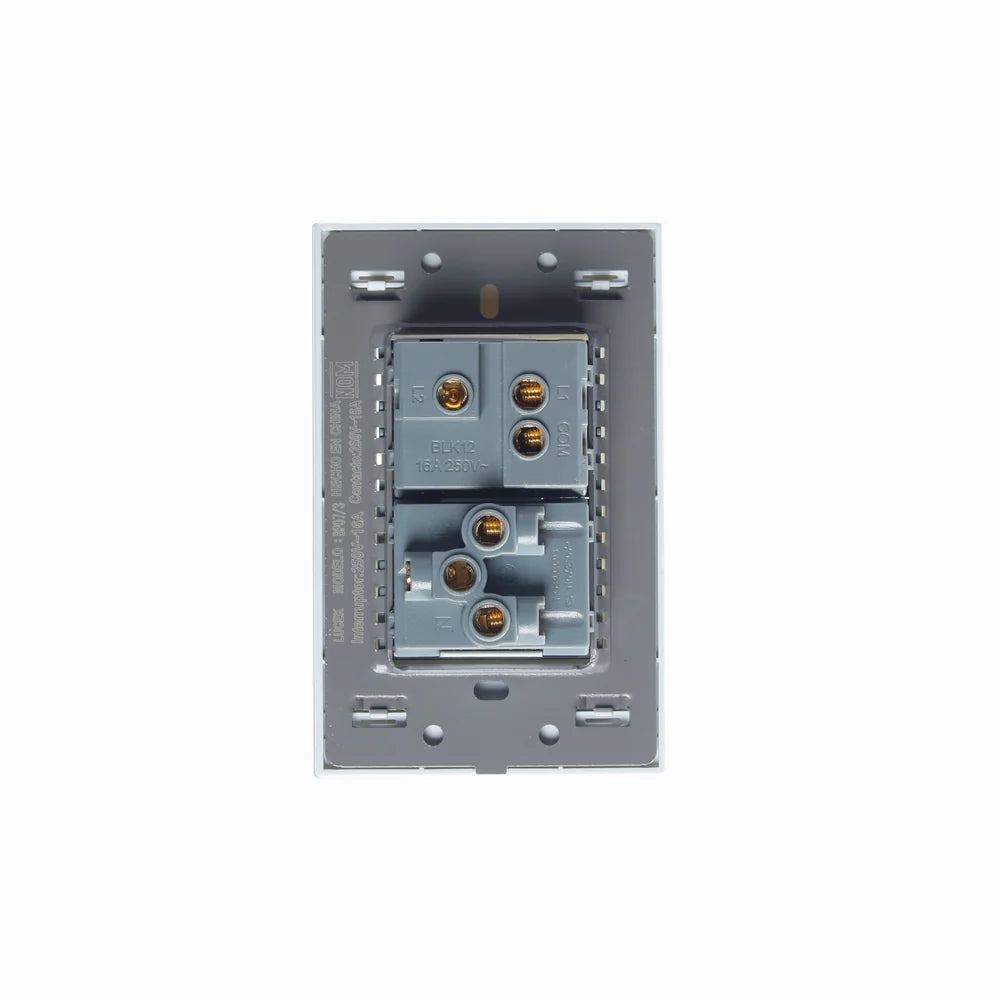 Placa con 1 Interruptor de Escalera y 1 Contacto de 1.5 Módulos, Cristal Blanco - LUCEK