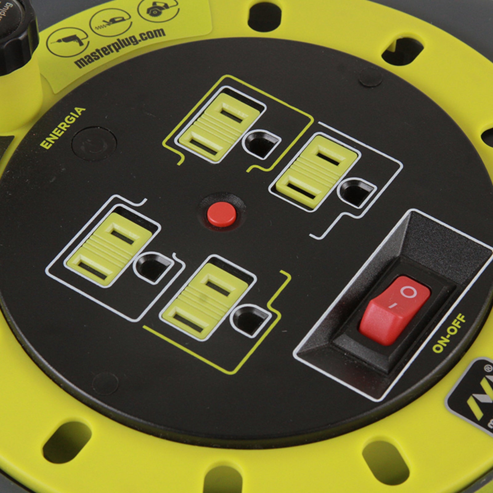 Extensión Eléctrica Tipo Cassette 12m Reel con 4 Multicontactos Calibre 14 – Luceco